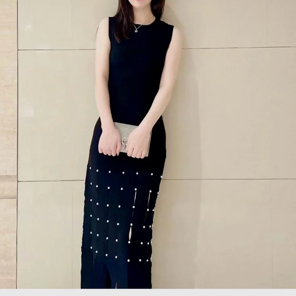 🌺🌺 NWT Elegant Black Sleeveless Dress Sandro with Perl decoration - Picture 3 of 5